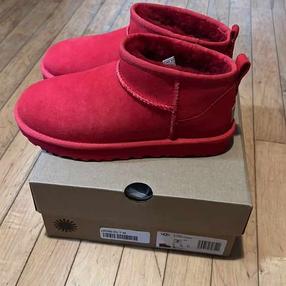 Ugg ultra mini